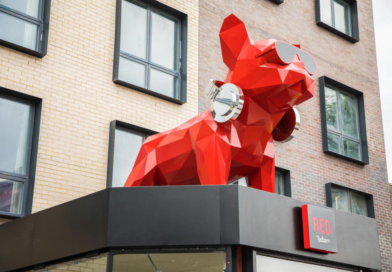 Radisson Red London Greenwich The O2 Exterior foto