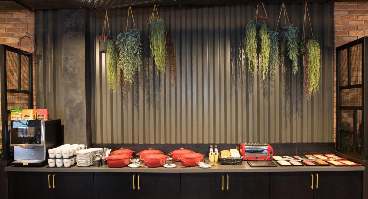 Radisson Red London Greenwich The O2 Exterior foto